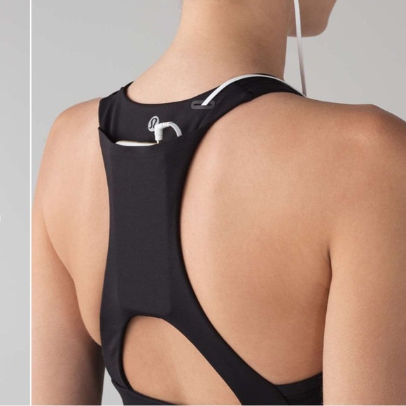 Lululemon Final Lap Tank in navy blue back pocket size 8 built in bra - Picture 2 of 10